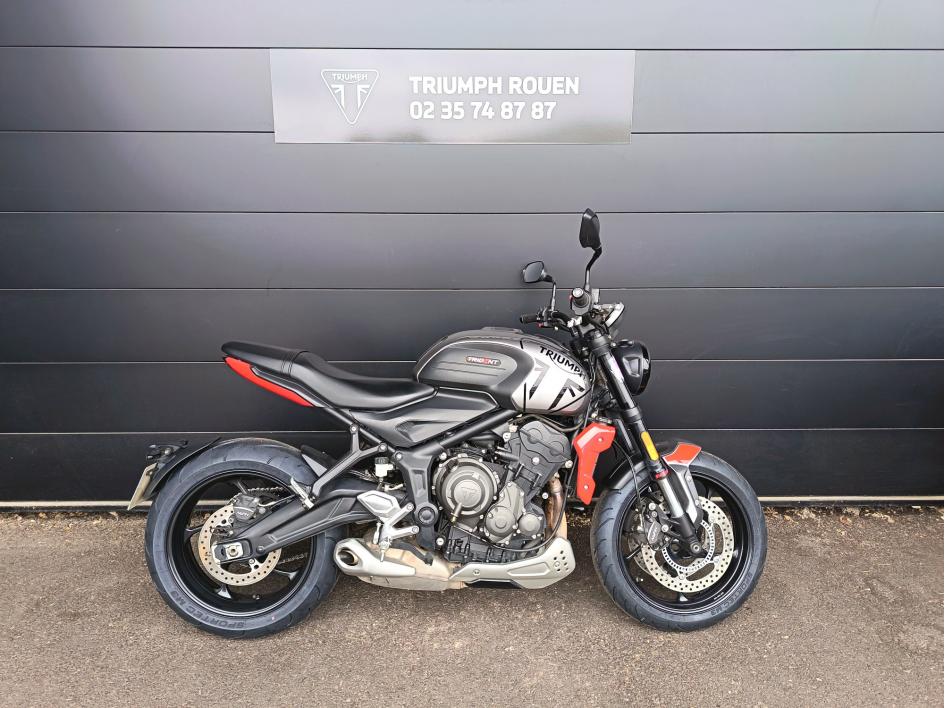 TRIUMPH TRIDENT 660