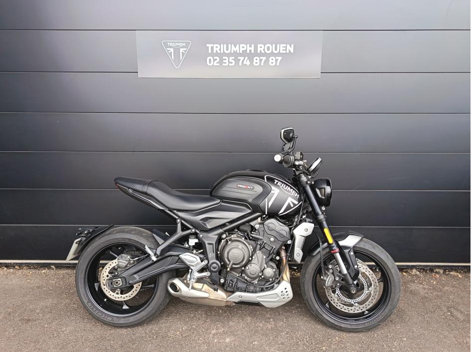 TRIUMPH TRIDENT 660