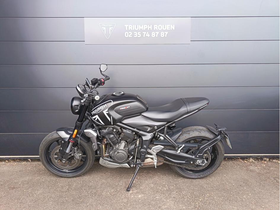 TRIUMPH TRIDENT 660