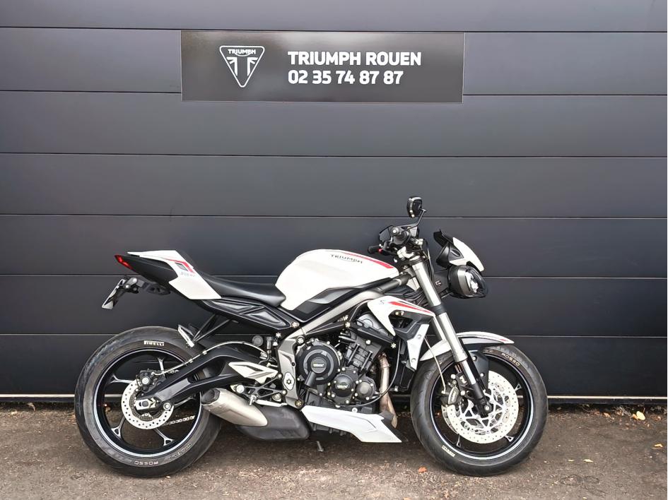 TRIUMPH STREET TRIPLE 660 S A2