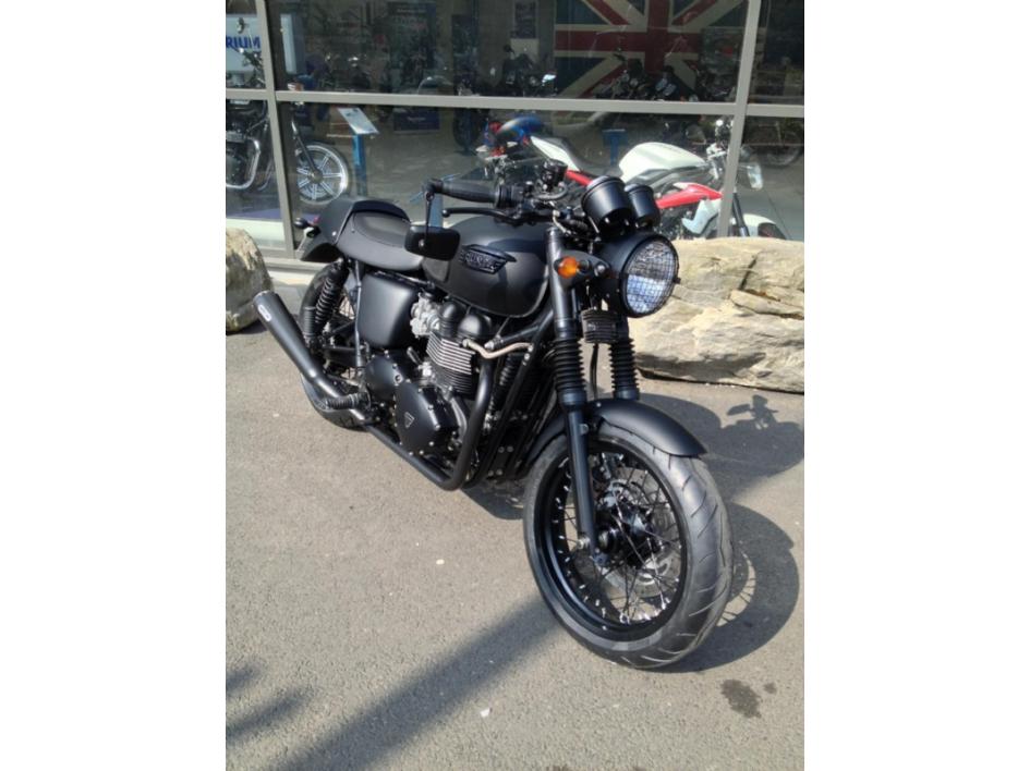 Bonneville T100 Full Black